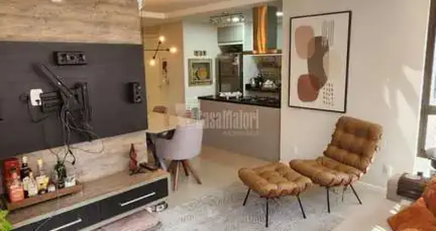 Apartamento à venda com 2 dormitórios sendo 1 suíte e vaga para 2 carros!