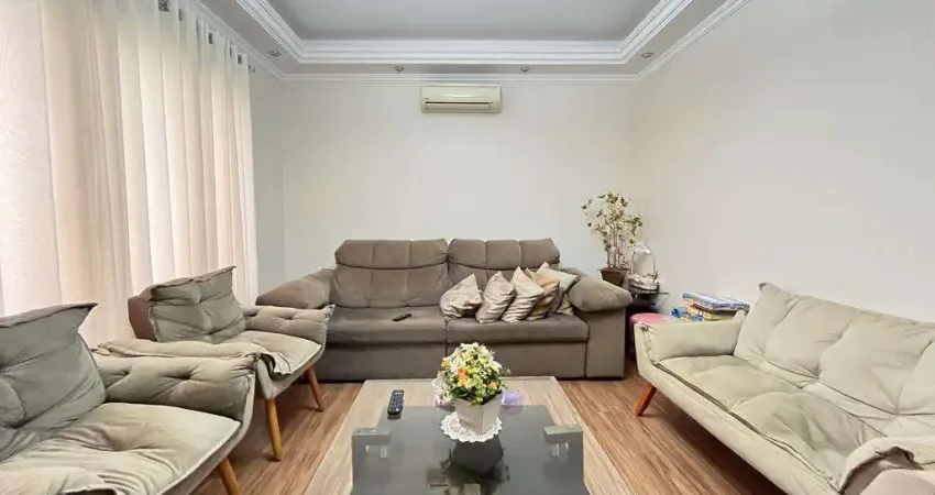 Casa para Venda em Londrina, Jardim Jóquei Club, 3 dormitórios, 1 suíte, 3 banheiros, 4 vagas