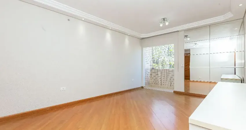 Apartamento para alugar em ótima localização, com 3 quartos, 3 banheiros e 1 vaga de garagem no água verde!