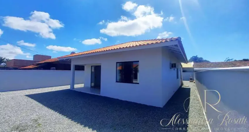Cod 243 - casa com laje e suíte no bairro salinas - 650 metros do mar