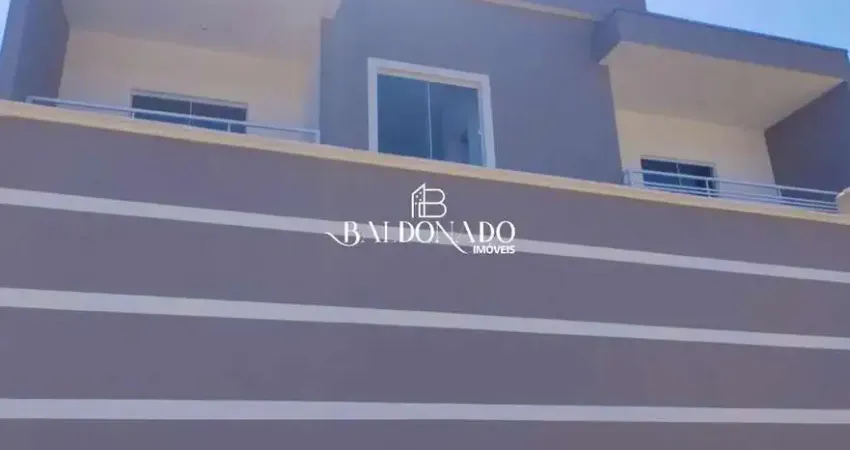 CASA EM EXTREMA - SOBRADO COM 3 SUÍTES, GARAGEM 3 CARROS