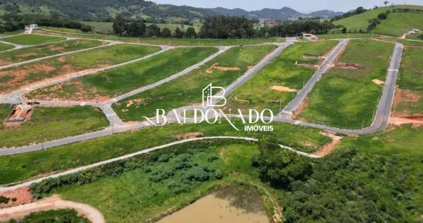 Terreno à venda Vargem SP Divisa com Extrema MG 250m²
