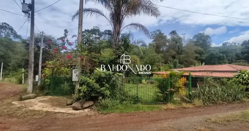 Chácara à Venda em Toledo  MG  2.860 m² Água de nascente