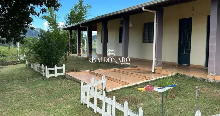 Chácara em Extrema MG à venda 4 DORM. pomar Vista panorâmica