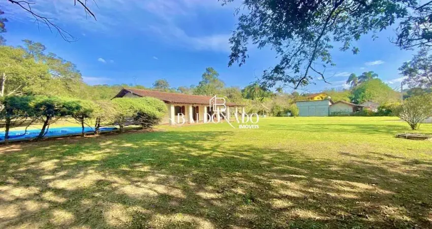 CHÁCARA EM EXTREMA MG  À VENDA PORTEIRA FECHADA 2 CASAS