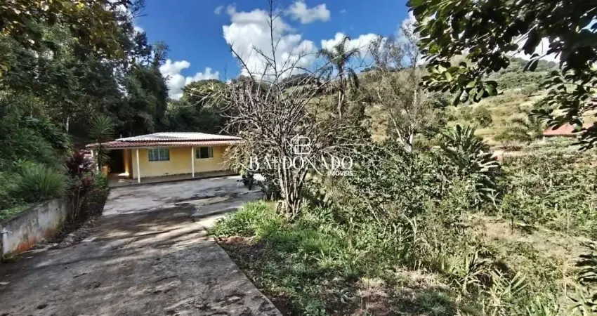 Chácara em Toledo MG à Venda 2.500m² 2 quartos Água de mina