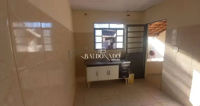 Casa para locação em vargem sp, 1 dormitório, sala, cozinha e banheiro social