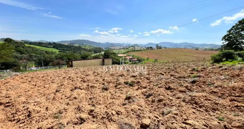 Terreno em pedra bela sp 3.000 metros poço vista panoramica r 200 mil