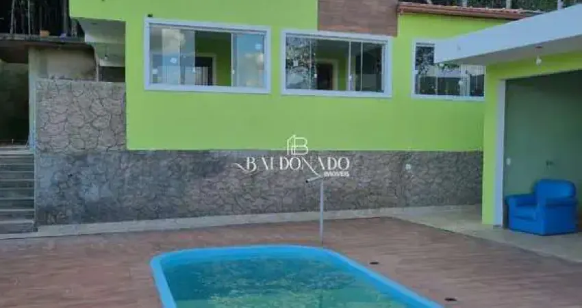 Chacara em extrema mg sobrado 2.475 metros 4 km da cidade aceita permuta