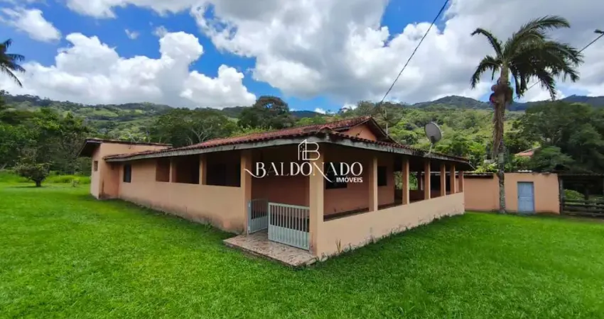 Chácara à venda extrema mg com escritura 15.000 m rio na divisa do terreno