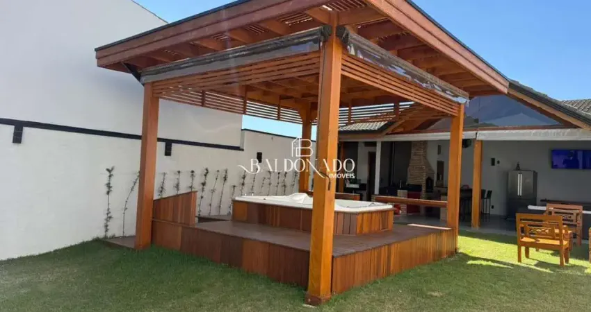 Casa à Venda em Extrema MG, 3 Dormitórios grandes, Lazer Completo , Alto Padrão