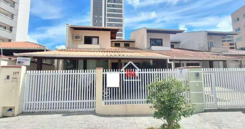 Sobrado com 3 dormitórios, sendo 1 súite, semimobiliado à venda, 141 m² por R$ 740.000 - Velha - Blumenau/SC