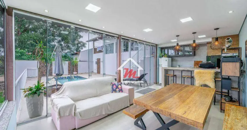 Casa semimobiliada com 3 dormitórios à venda, 231 m² por R$ 980.000 - Velha Central - Blumenau/SC