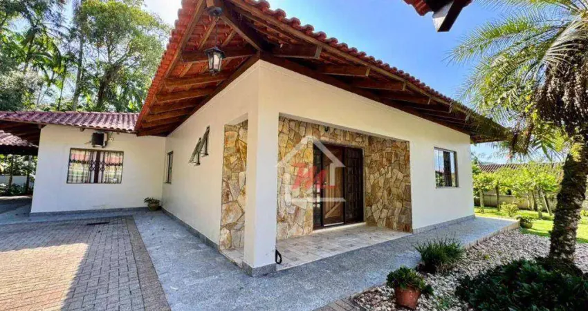 Casa térrea, mobiliada, final rua, com 4 dormitórios(1 suite), 4 vagas garagem cobertas, à venda, 225 m² por r$ 900.000 - velha central - blumenau/sc