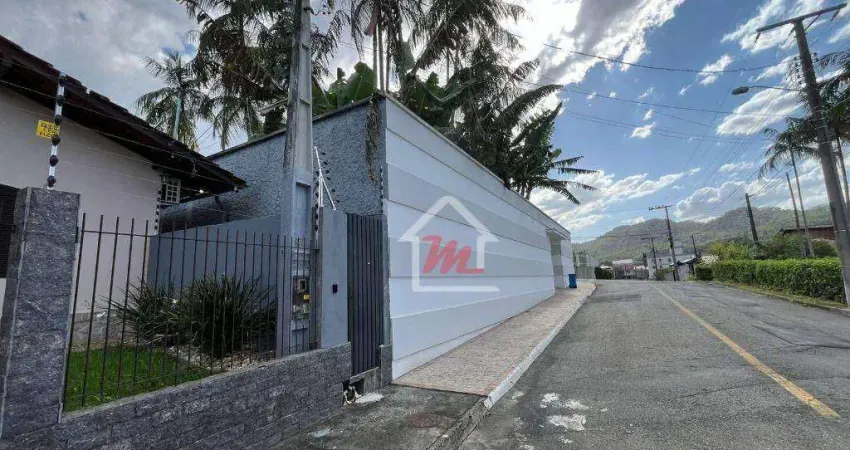 Kitnet moderna com ar-condicionado, água e internet inclusos em região segura