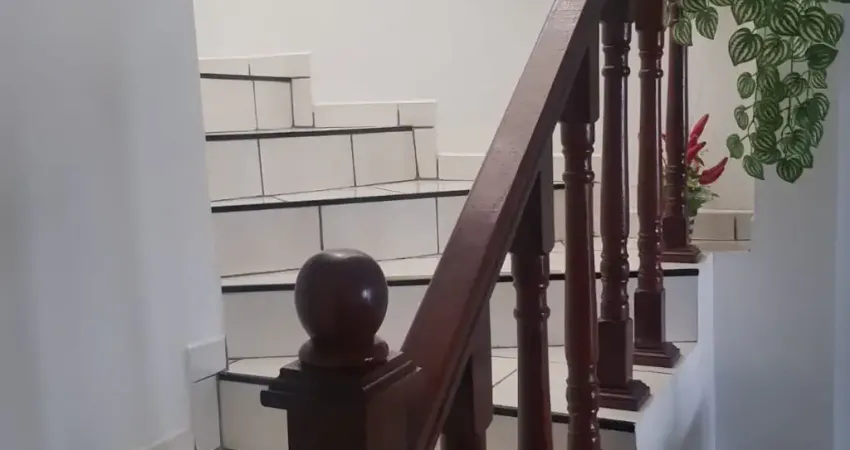 Sobrado de 2 dormitório(s) e 1 suíte(s) no bairro flórida, praia grande