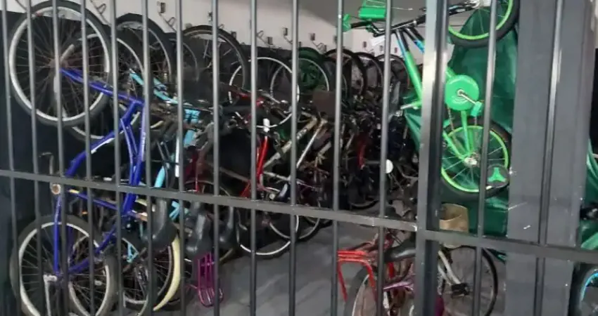 Apartamento de 1 dormitório(s) e 0 suíte(s) no bairro aviação, praia grande