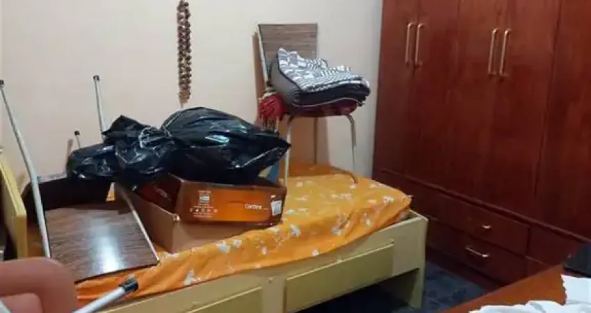 Casa de 3 Dormitório(s) e 0 Suíte(s) no bairro Vila Tupi, Praia Grande