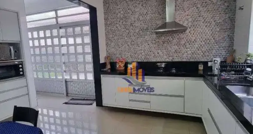 Excelente Sobrado ao lado do SESI.  Melhor região do Estoril - 5 dorms, sendo 3 suítes..