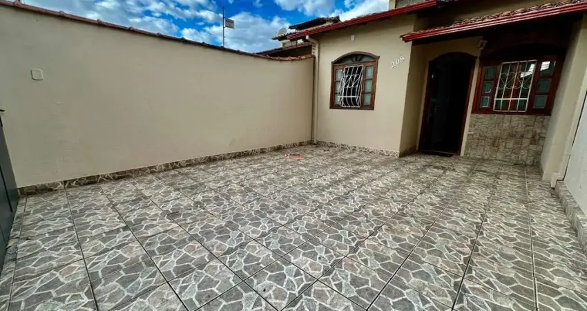 Casa com 2 quartos para alugar na Rua Radeck Muzzi, 902, Santa Amélia, Belo Horizonte