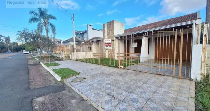 Casa com 3 dormitórios à venda, 184 m² por R$ 799.000 - Centro - Esteio/RS