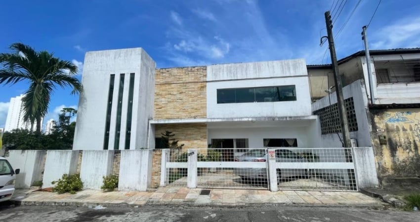 Casa com 6 quartos à venda no Casa Amarela, Recife 
