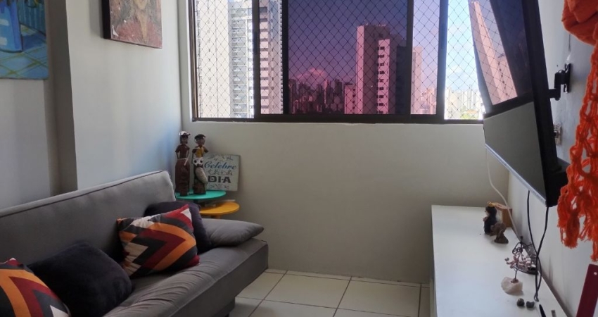Apartamento mobiliado na Torre em andar alto nascente