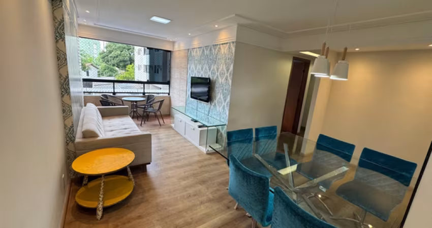 Apartamento nos Aflitos projetado e mobiliado com closet