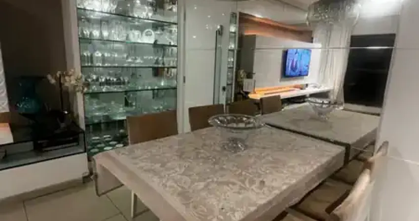 Apartamento no Edf Jardins Prince andar alto nascente