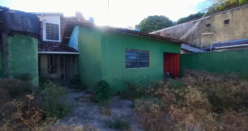 Excelente oportunidade em areias - três casas em um único lote