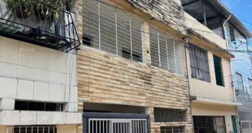 Casa com 3 quartos à venda no Fundão, Recife