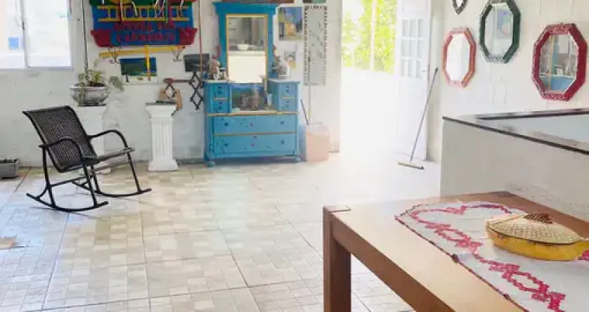 Casa Padrão à Venda no Coração da Boa Vista - 300m² - 4 Suítes (uma com Closet)