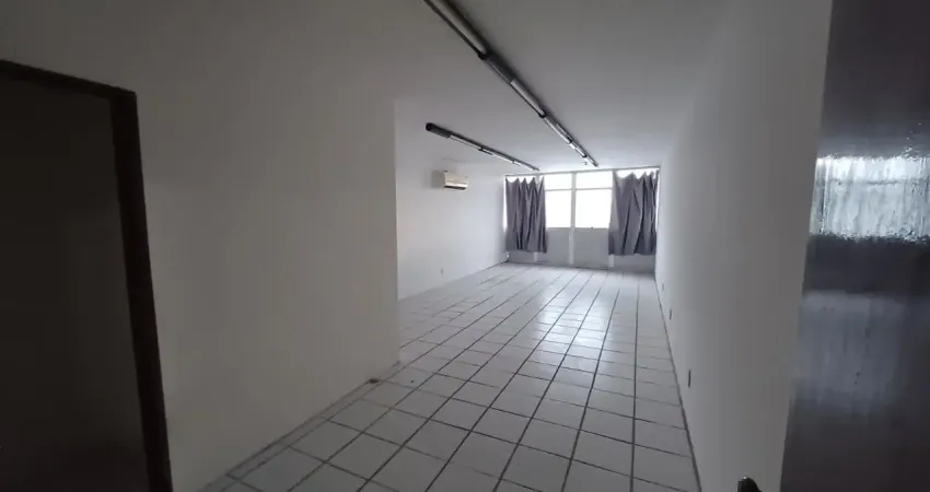 Sala Comercial com Banheiro e Despensa – 44m² – Tudo Incluso!