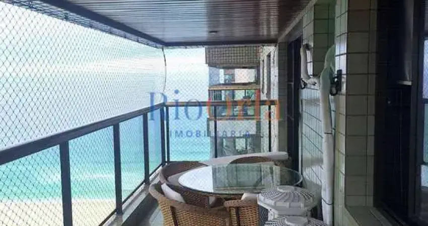 Apartamento com 4 Quartos, Vista Mar e Sol da Manhã na Praia da Barra.