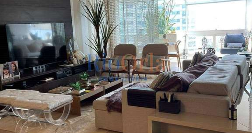 Atlântico Sul, apartamento 3 quartos com infraestrutura na Orla da praia.