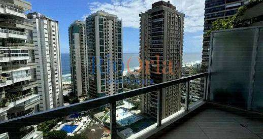 Apartamento Frontal Mar com 220m² no Atlântico Sul. Reformado!