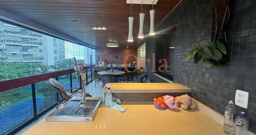 Wonderful, apartamento 3 quartos com infraestrutura na Orla da praia.