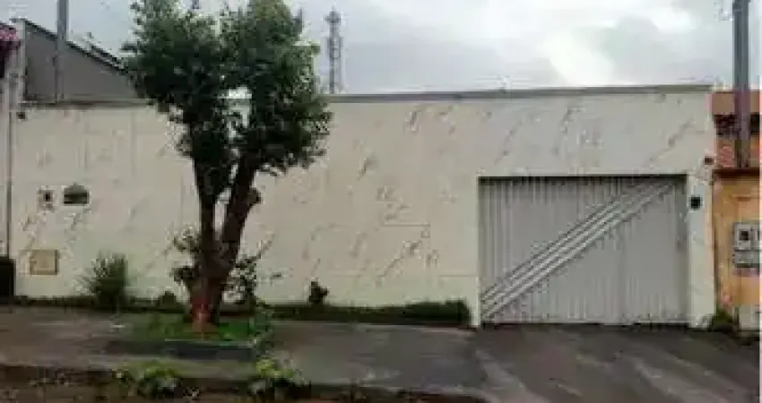 Casa com 3 quartos à venda na Rua 10, 1, Jardim Clarissa, Goiânia