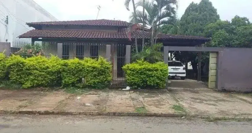 Casa com 3 quartos à venda na Avenida das Indústrias, 1, Santa Genoveva, Goiânia
