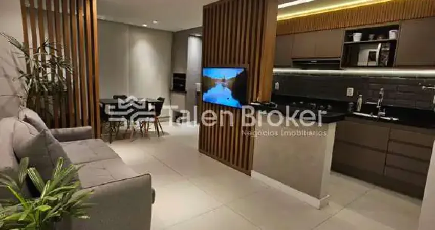 Lindo Apto. ao lado do Shopping. 2 Dorms. sendo 01 Suíte, Ampla Varanda Gourmet, Vista Livre