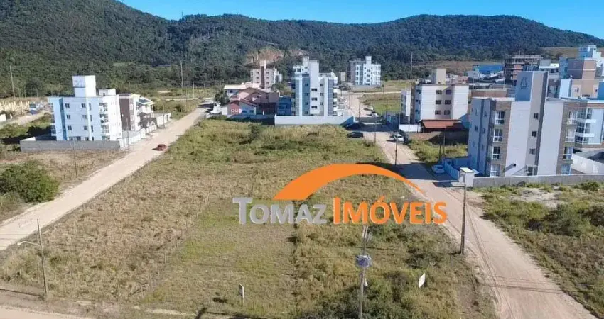 Terreno à venda na Rua Aldo Pitigliani, 1912, Village, Imbituba