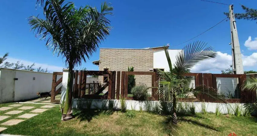 Casa com 2 dormitórios à venda, 130 m² por R$ 680.000,00 - Lagoa Cortada - Balneário Gaivota/SC