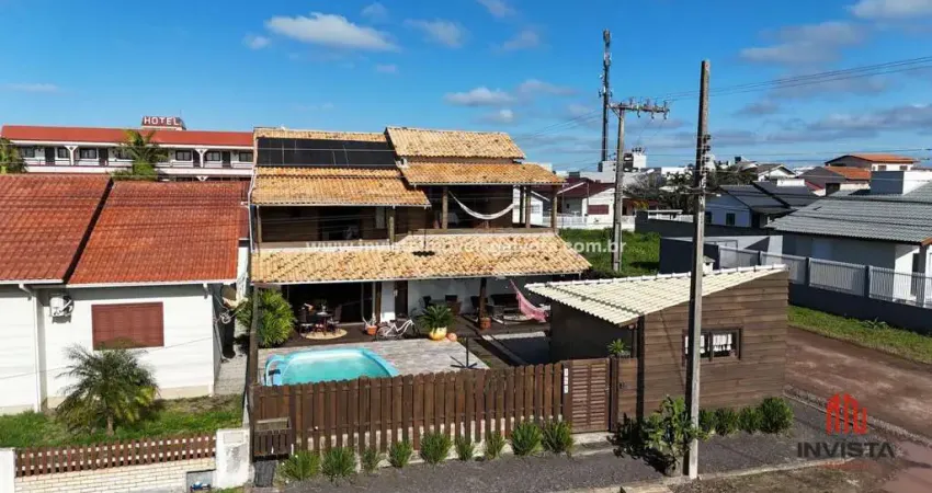 Casa com 2 dormitórios à venda, 229 m² por R$ 850.000,00 - Centro - Balneário Gaivota/SC