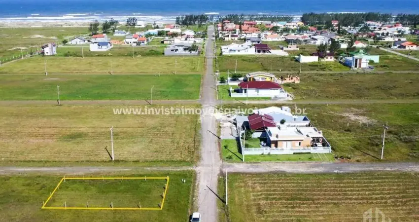 Terreno á venda com 300m² no bairro Areias Claras em Balneário Gaivota / SC