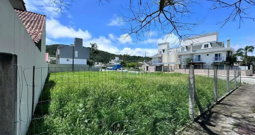 Terreno à venda, 450 m² por R$ 3.500.000 - Jurerê - Florianópolis/SC