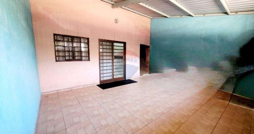 Casa a venda no Santa Edwirges 2 quartos 1 banheiro 1 sala 1 cozinha garagem para 2 carros