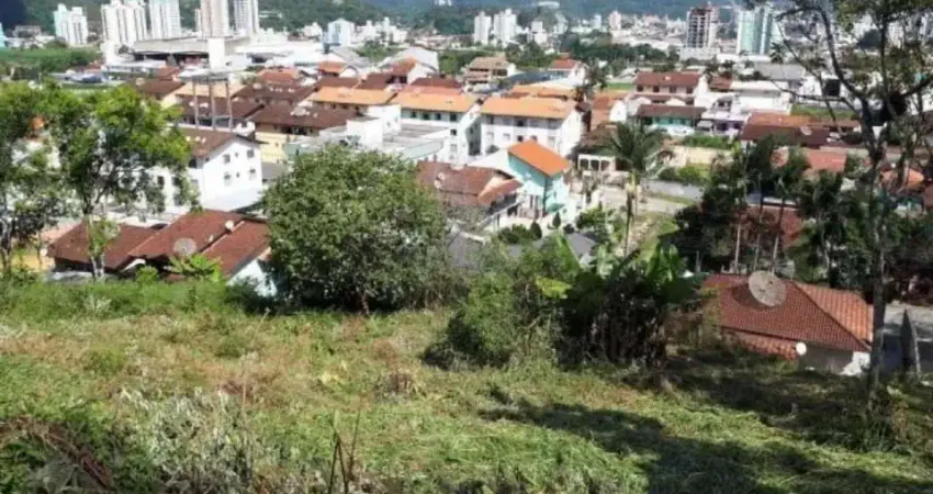 Terreno à venda em Brusque-SC, bairro Steffen, com 494m² de área! Aproveite essa oportunidade única!