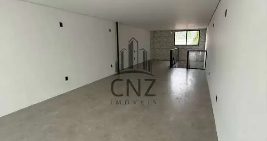 Sala Comercial para Locação no Centro I de Brusque-SC: 140m², 1 Banheiro e 4 Vagas de Garagem!