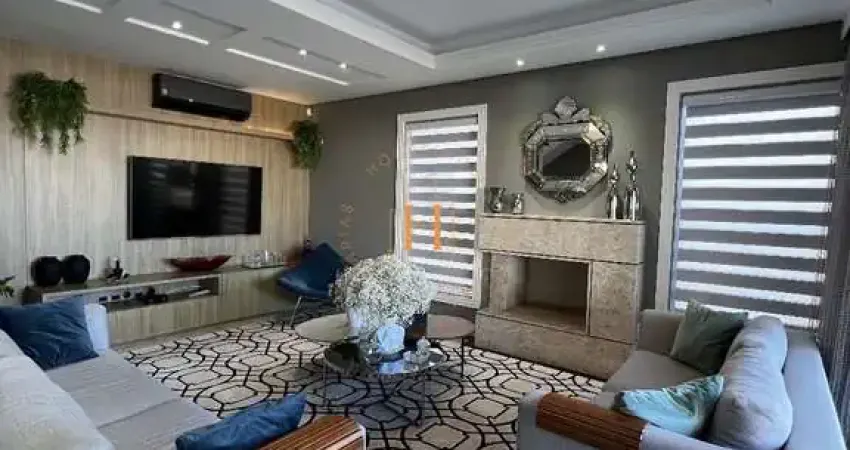 Casa com 4 quartos à venda na Rua Assis Brasil, 4841, Ponta de Baixo, São José
