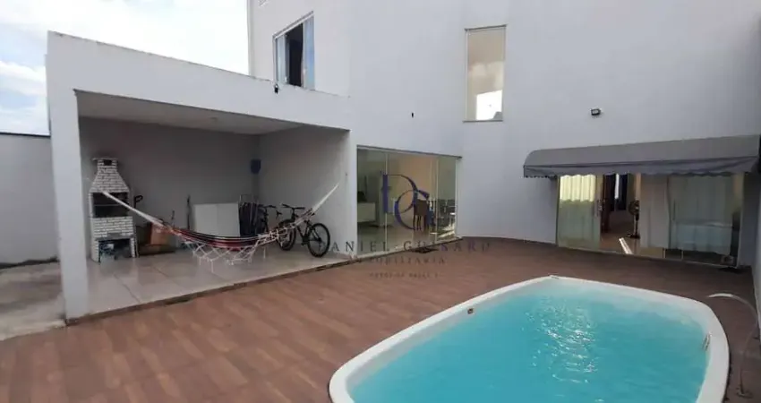 Sobrado com 3 dormitórios, 160 m² - venda por R$ 580.000,00 ou aluguel por R$ 3.800,00/mês - Jardim Oasis - Taubaté/SP